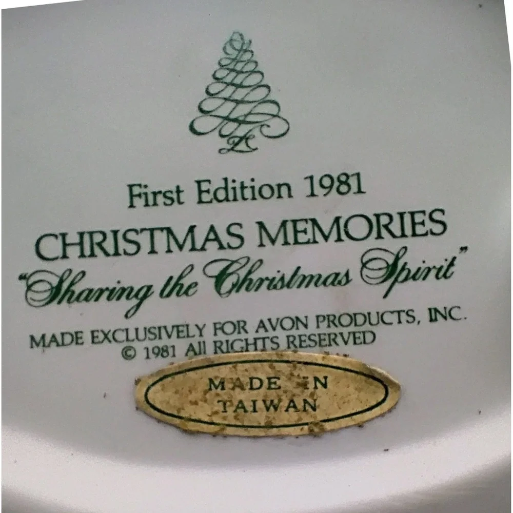 VTG Avon Christmas Memories 1981 First Edition 